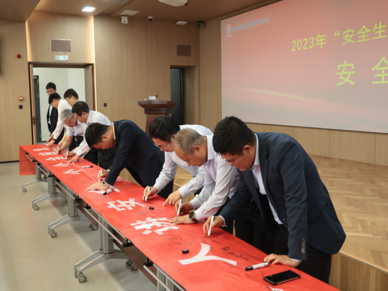 261685085468812511.png 640 (1).png