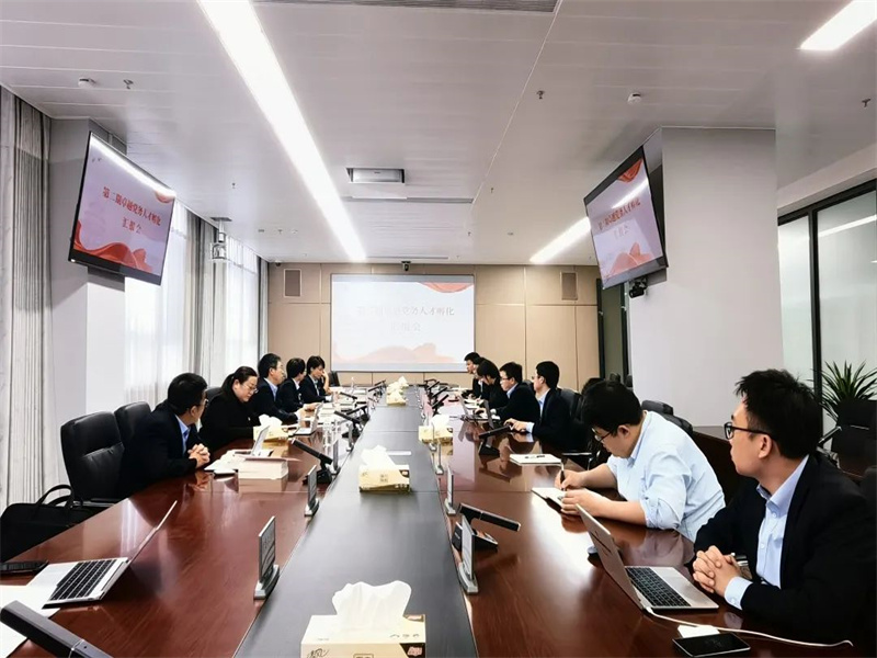 榆北煤業(yè)：強隊伍 助發(fā)展 這個“卓越黨務人才孵化”不簡單.jpg