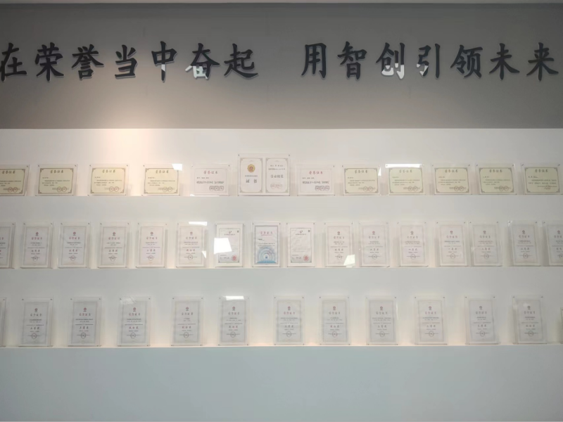 301701304187886141.png 640 (3).png